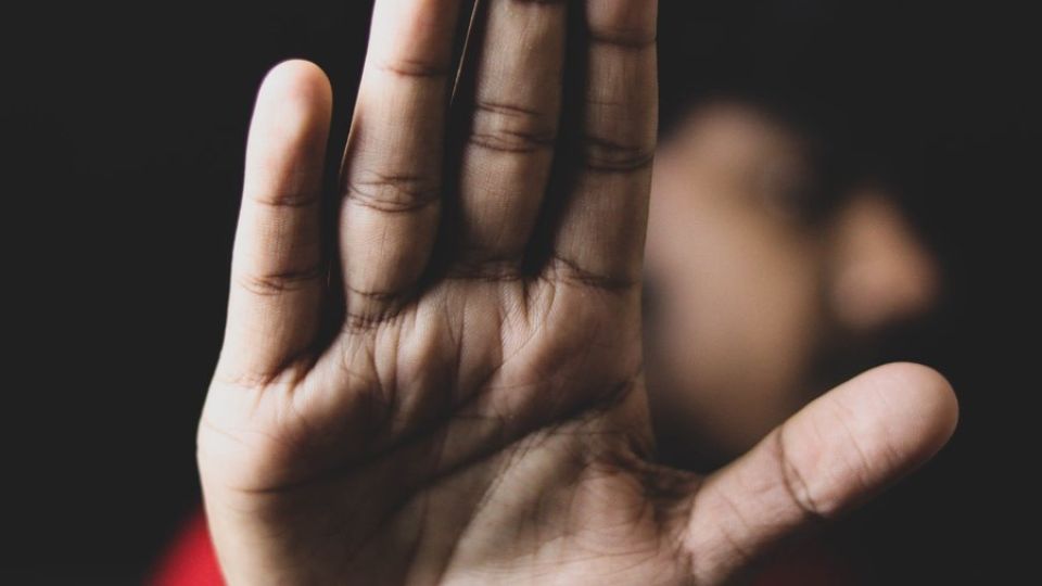 hand up, stop