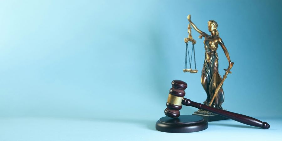 scales of justic and gavel