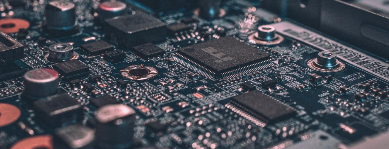 ADVANCE PREPARATION OF SECTION 1 BY ELECTRONIC I-9 PROGRAMS IS PROHIBITED