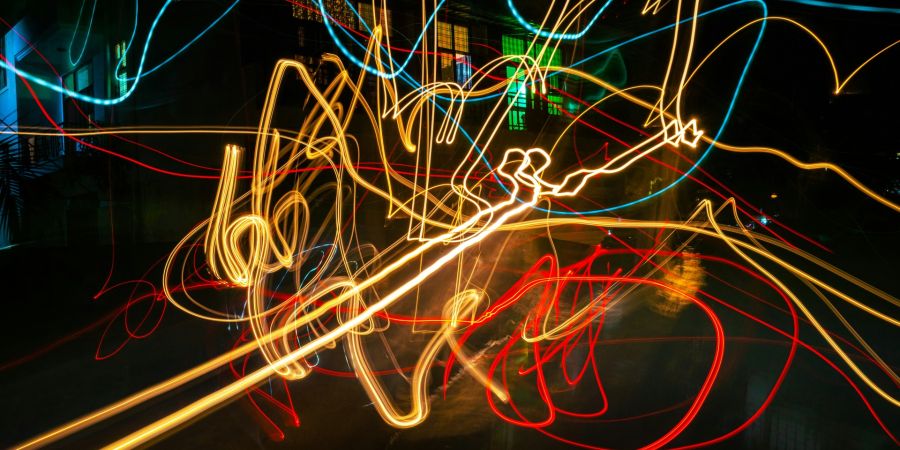 chaotic light lines