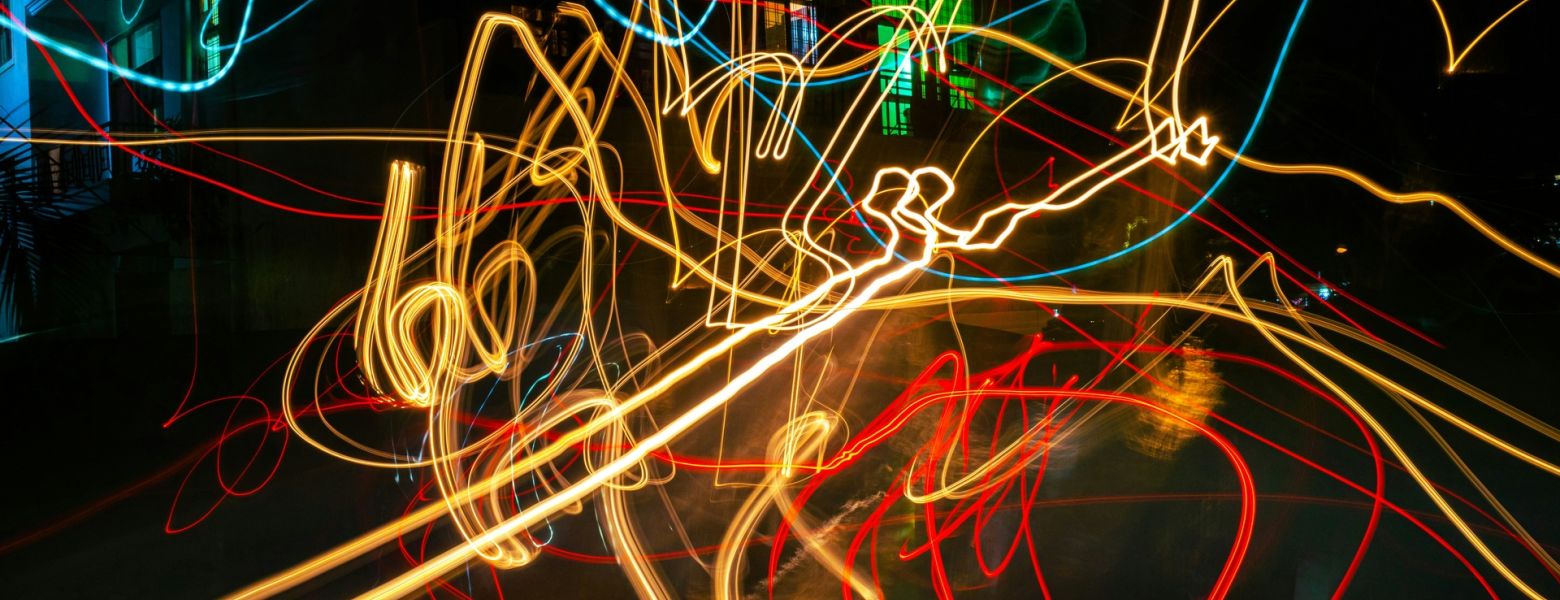 chaotic light lines