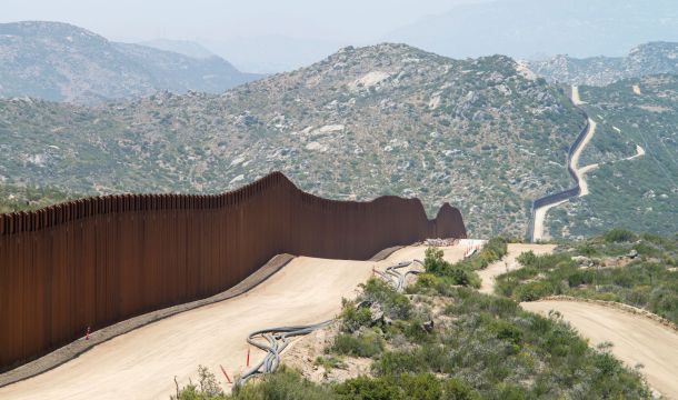 american border wall