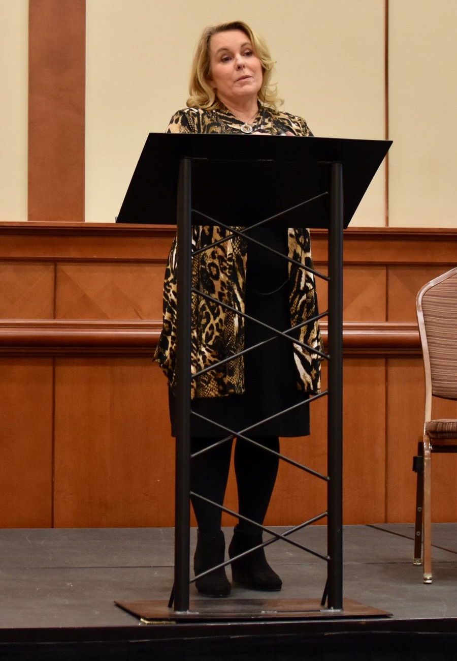 Mary Dee Allen, a member in the Cookeville office, presented “Challenges for Women in a Much-Changed World,” in a general session.